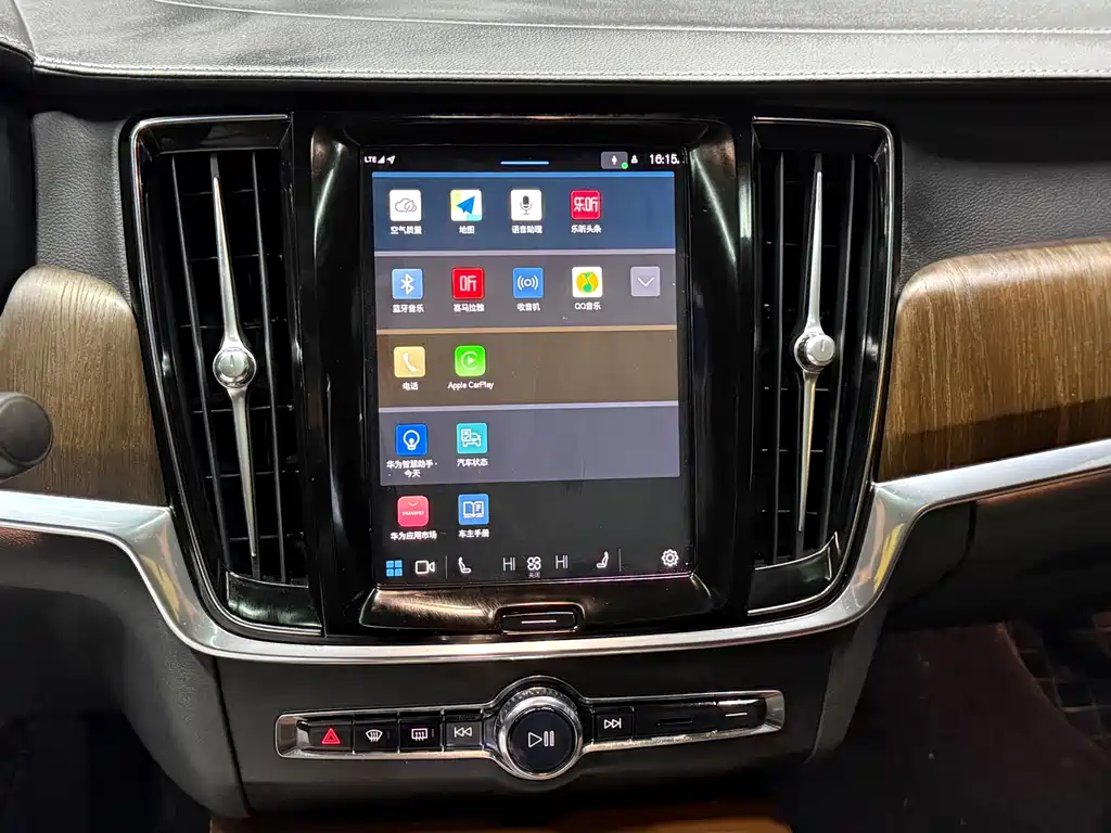 Volvo S90 — фото 19
