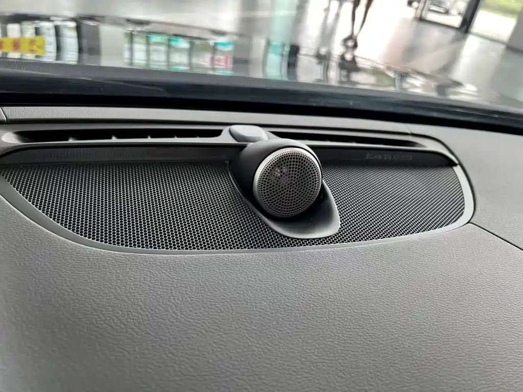 Volvo S90 — фото 24