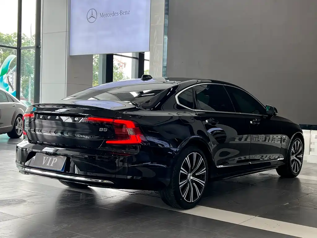 Volvo S90 — фото 5