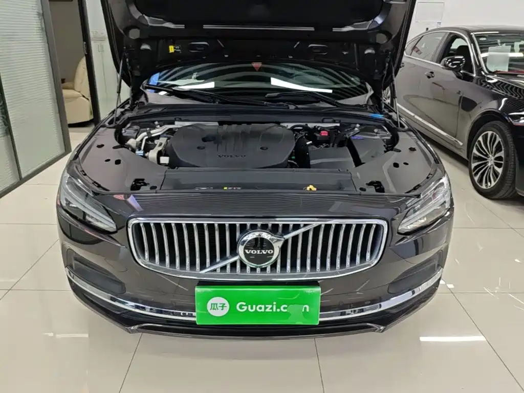 Volvo S90 — фото 20
