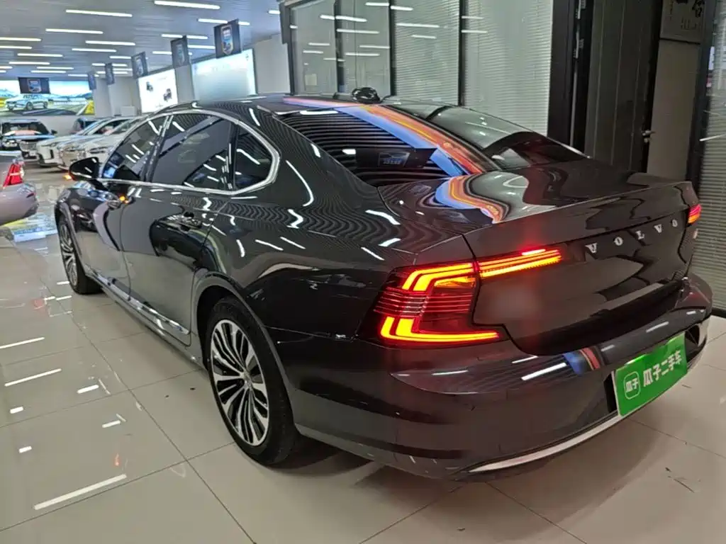 Volvo S90 — фото 5