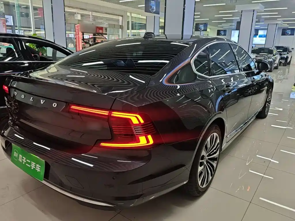 Volvo S90 — фото 7