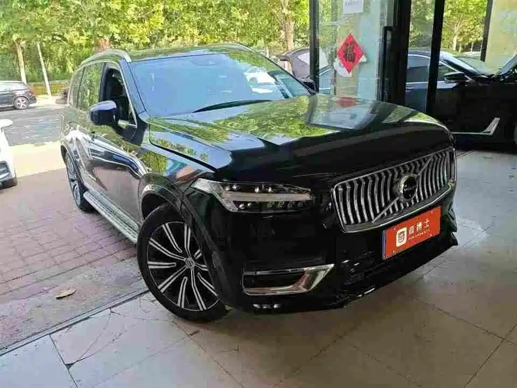 Volvo XC90 — фото 2
