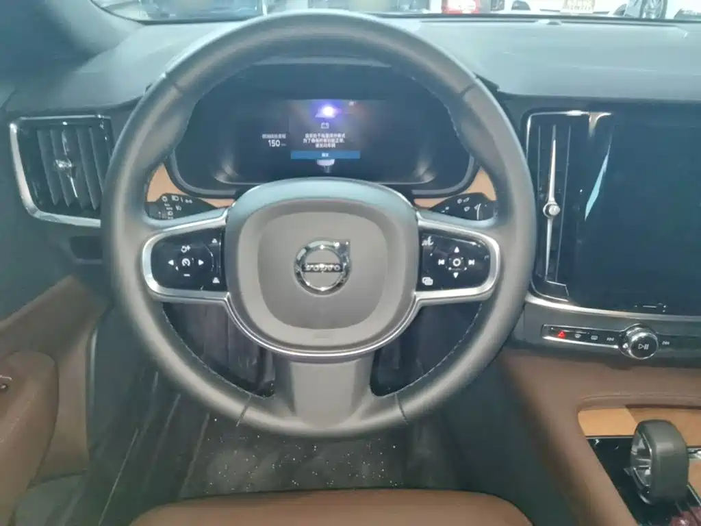 Volvo S90 — фото 11