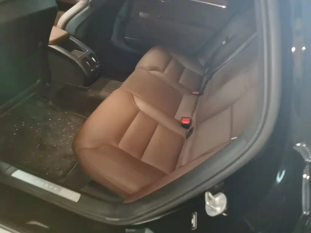 Volvo S90 — фото 17