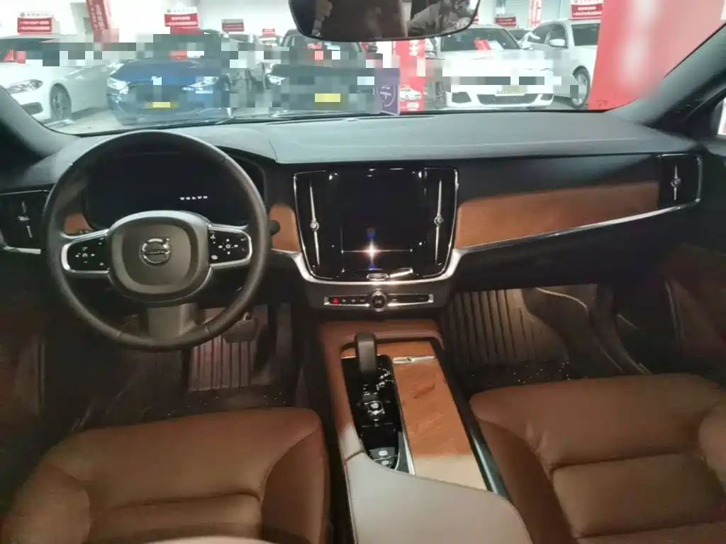 Volvo S90 — фото 10