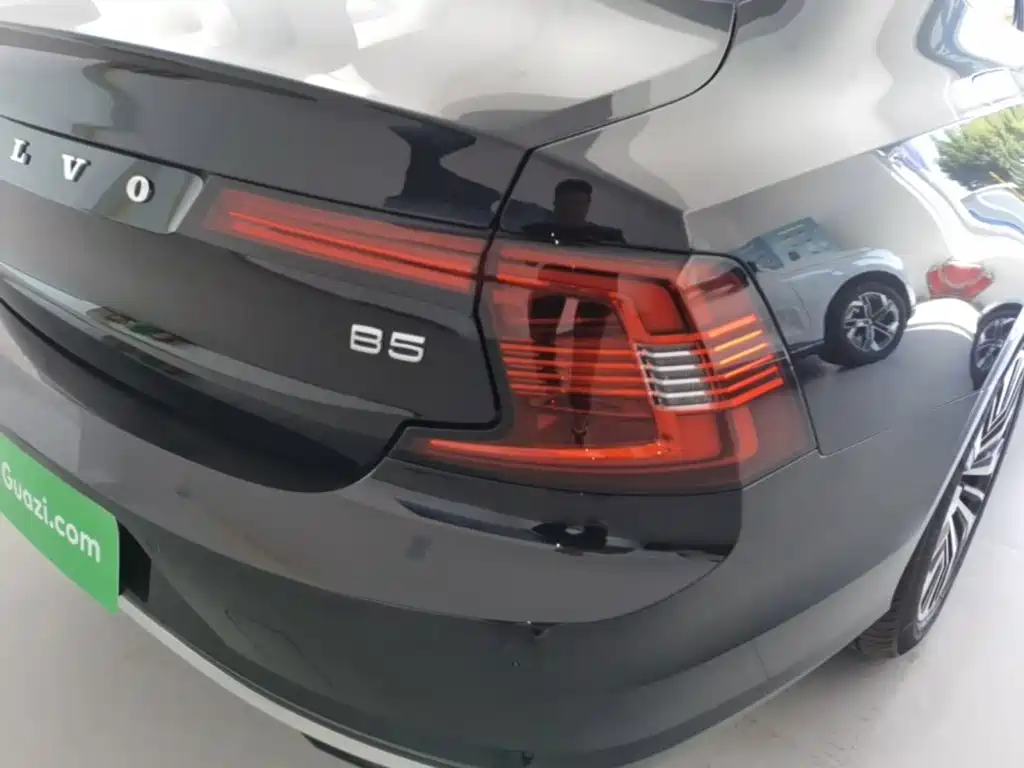 Volvo S90 — фото 8