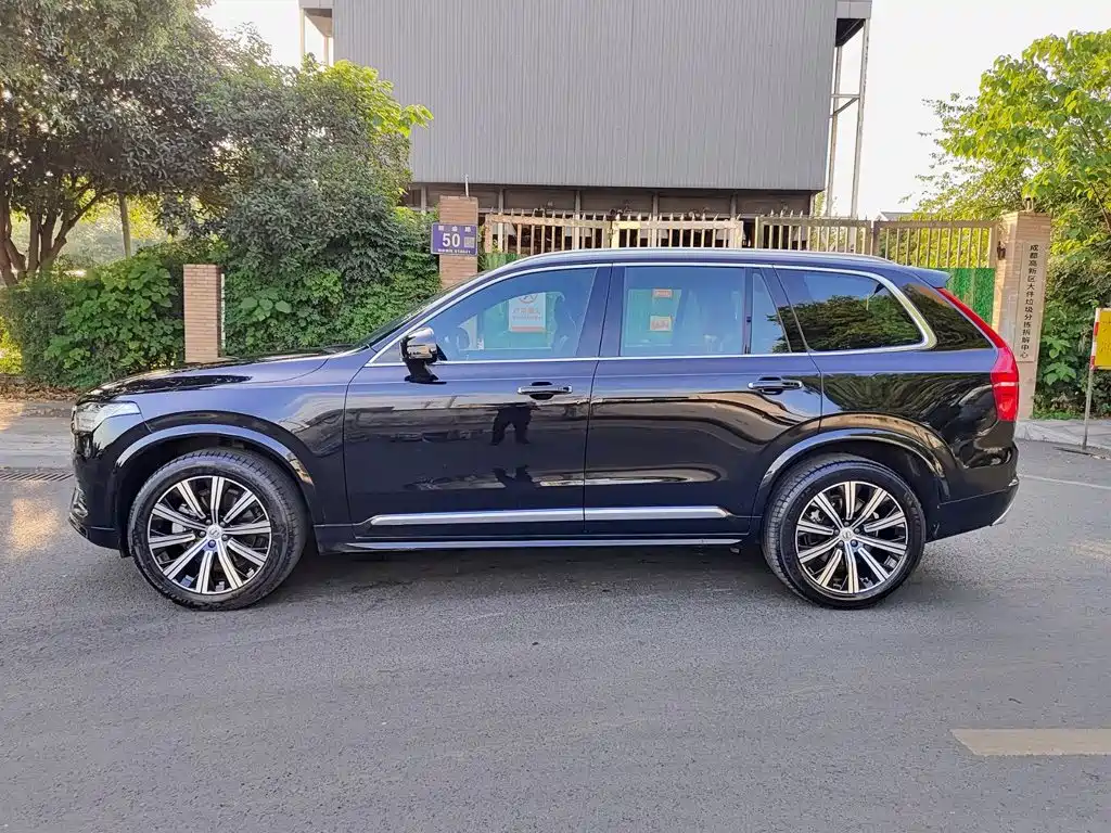 Volvo XC90 — фото 3