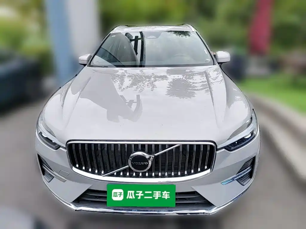 Volvo XC60 — фото 5