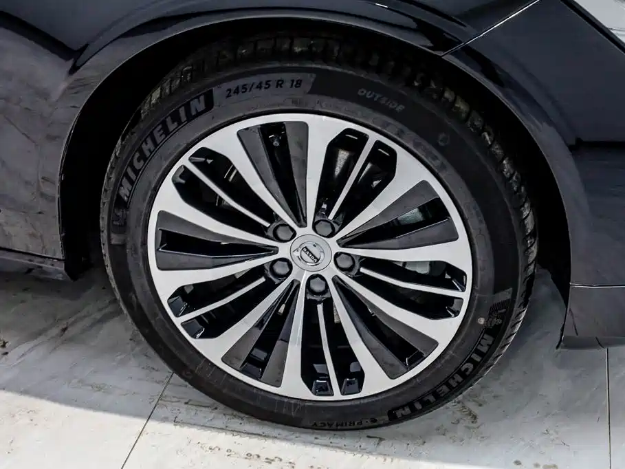 Volvo S90 — фото 15