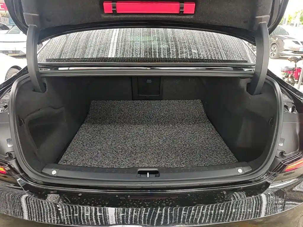 Volvo S90 — фото 19