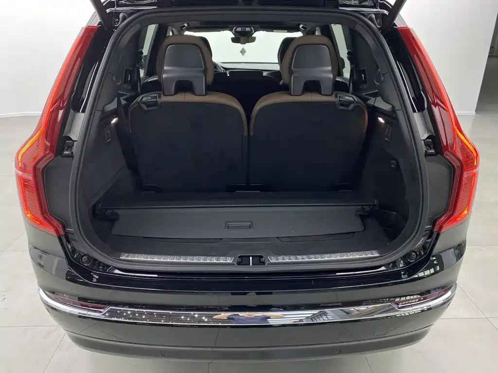 Volvo XC90 — фото 3