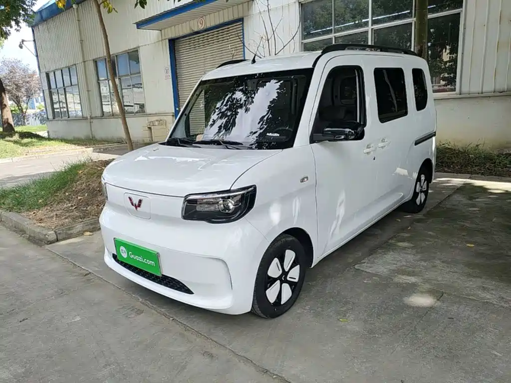Wuling Zhiguang EV — фото 2
