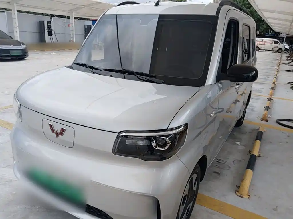 Wuling Zhiguang EV — фото 2