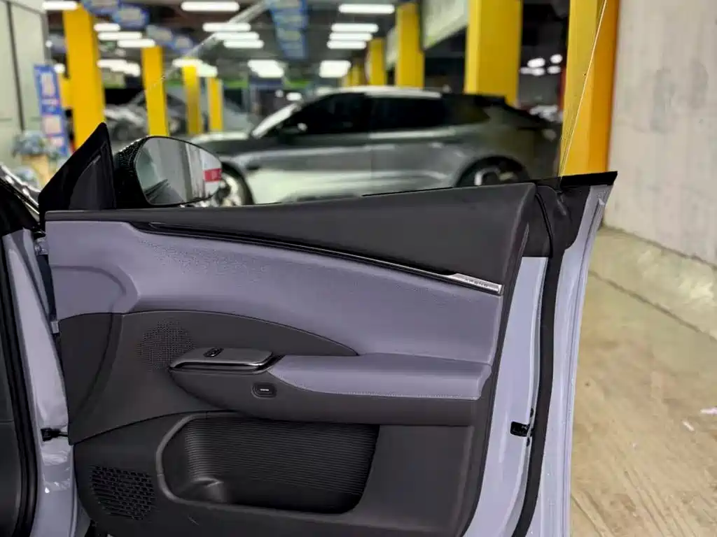 XPeng G7 — фото 19