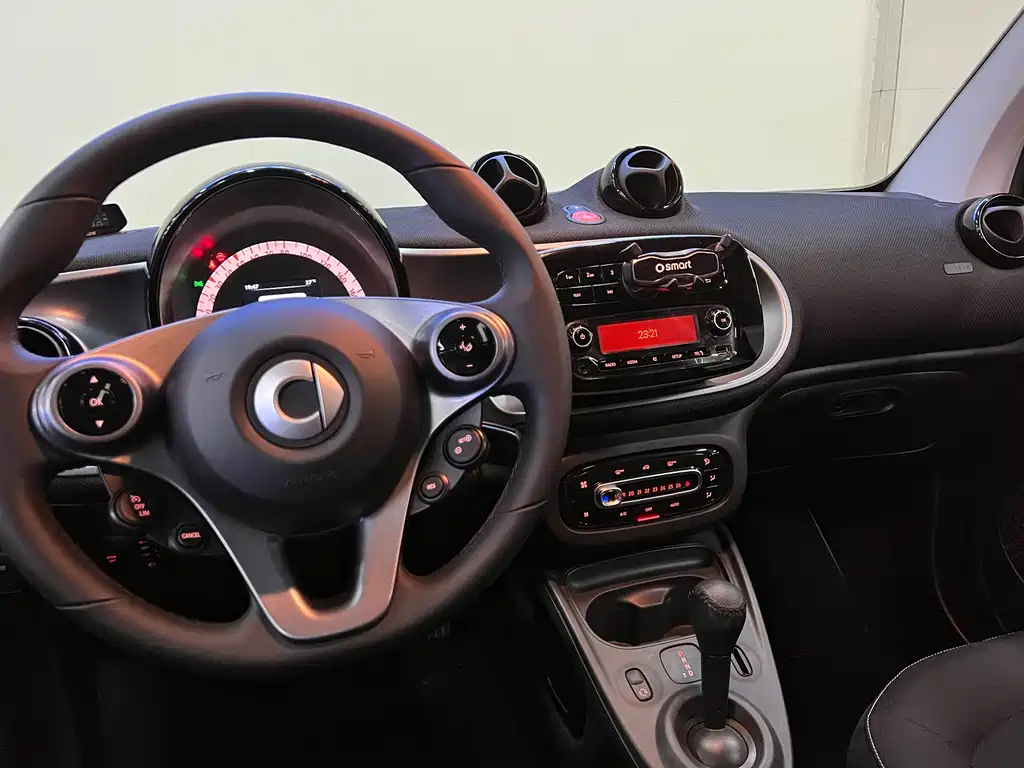 smart Smart Fortwo — фото 9