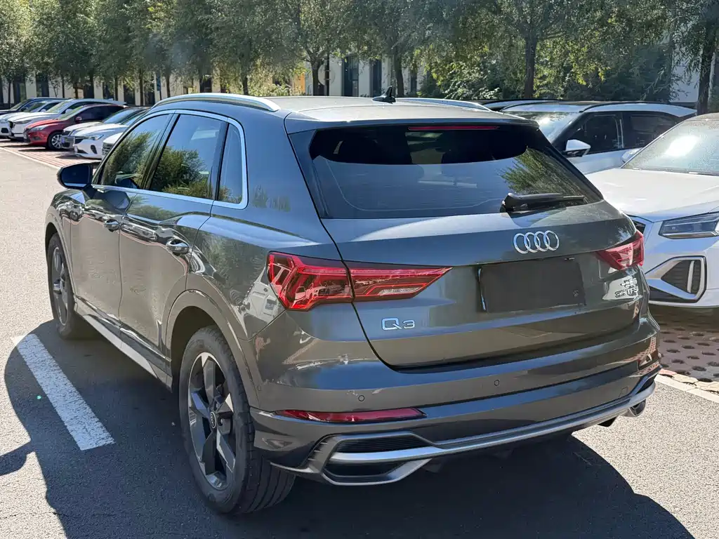 Audi Q3 — фото 4