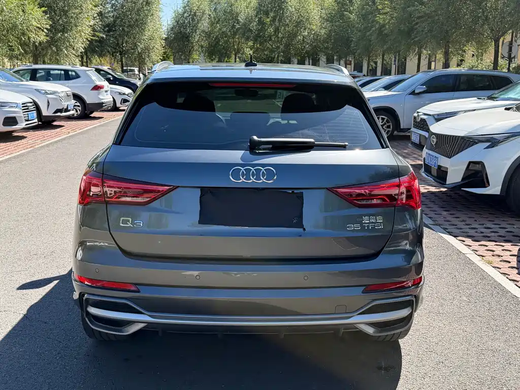 Audi Q3 — фото 5