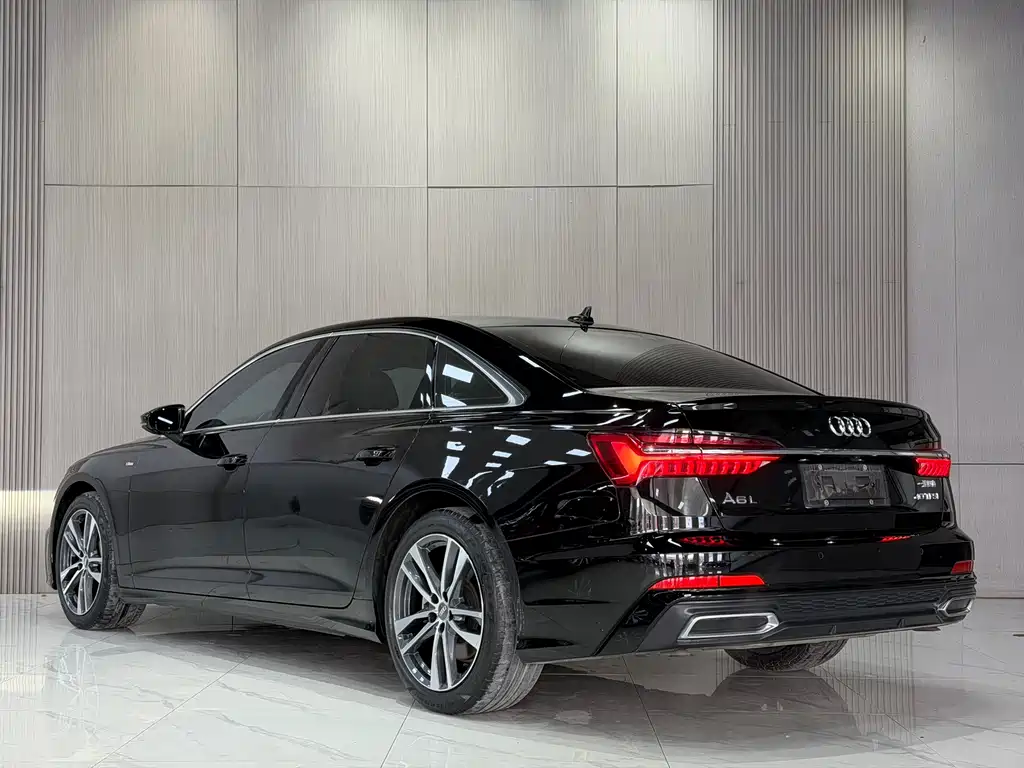 Audi A6L — фото 4