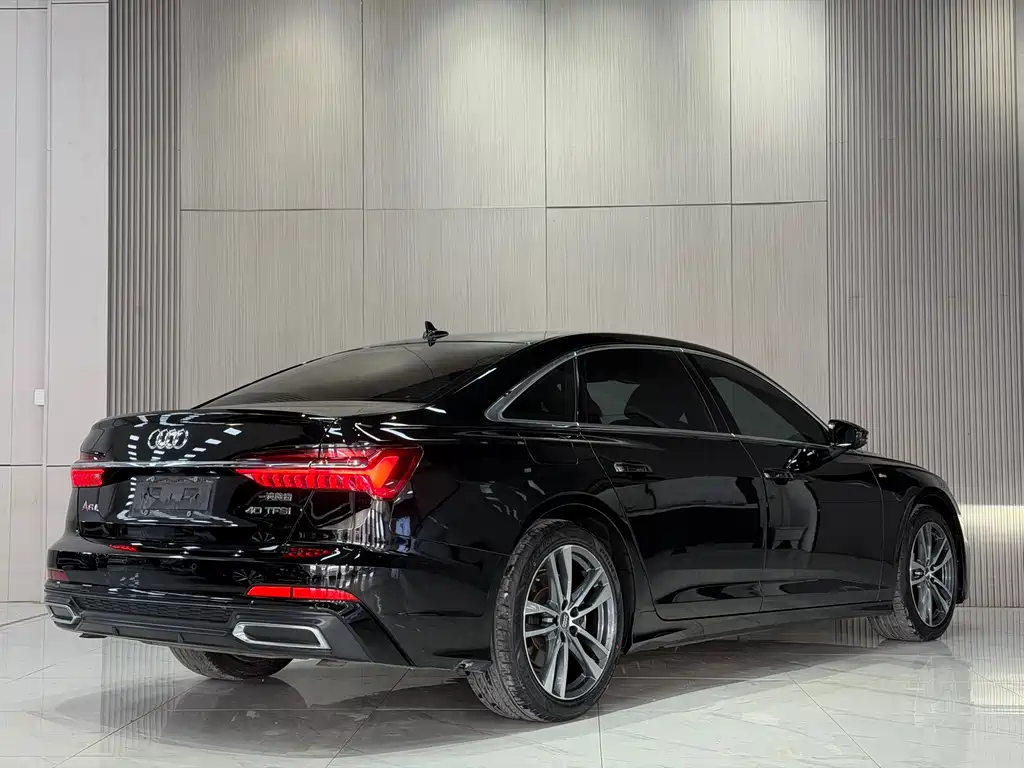 Audi A6L — фото 6