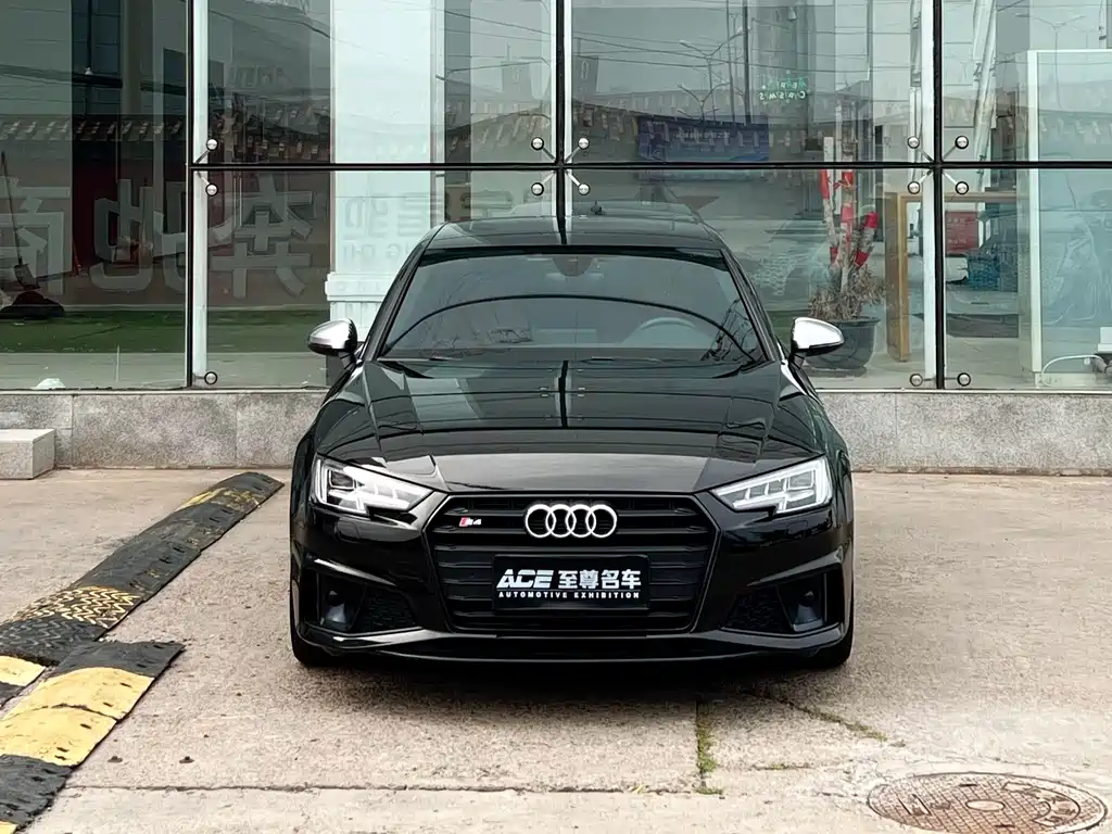 Audi S4 — фото 2