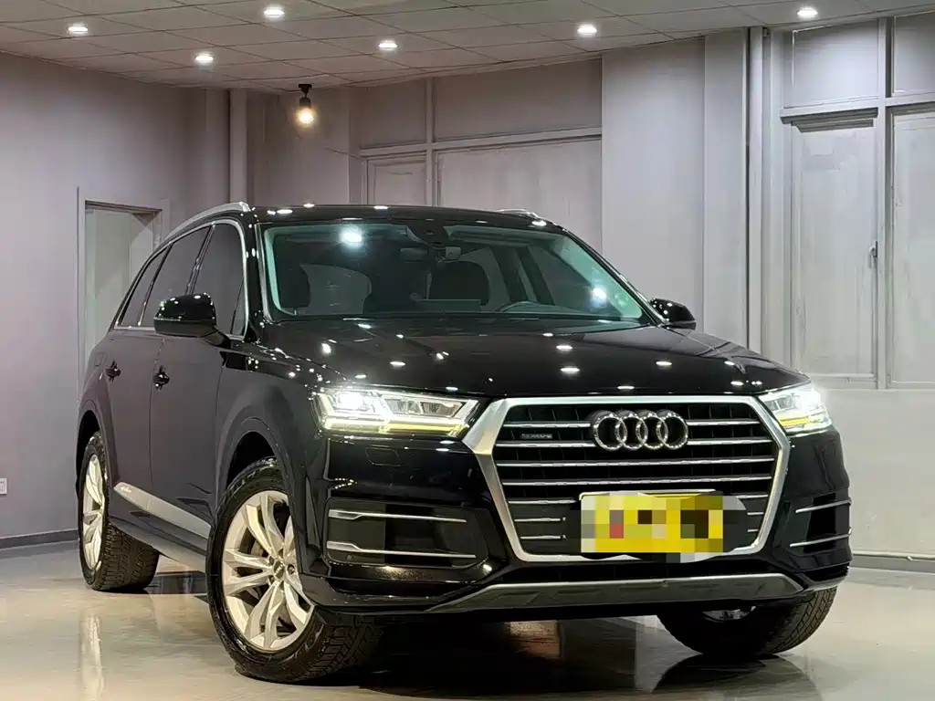 Audi Q7 — фото 2