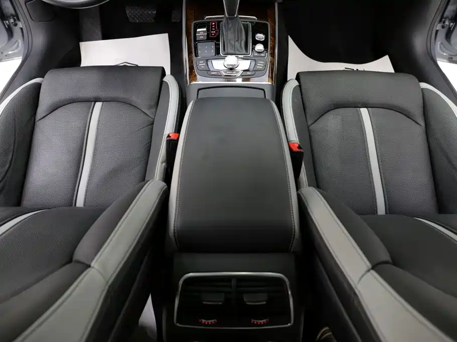 Audi A7 — фото 11