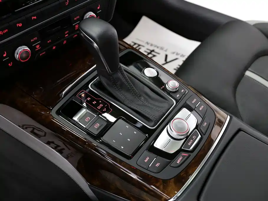 Audi A7 — фото 13