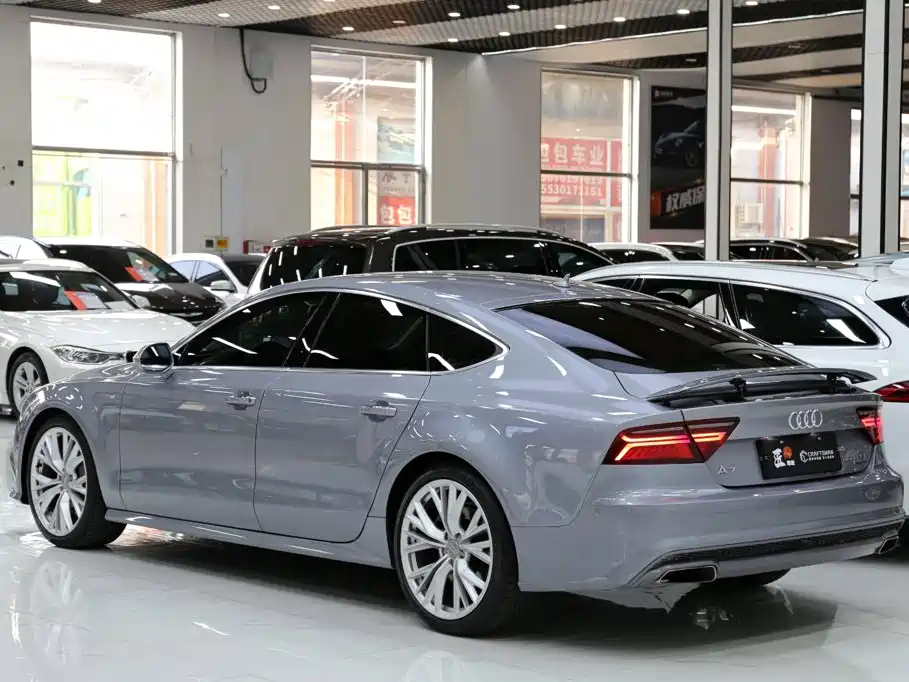 Audi A7 — фото 21