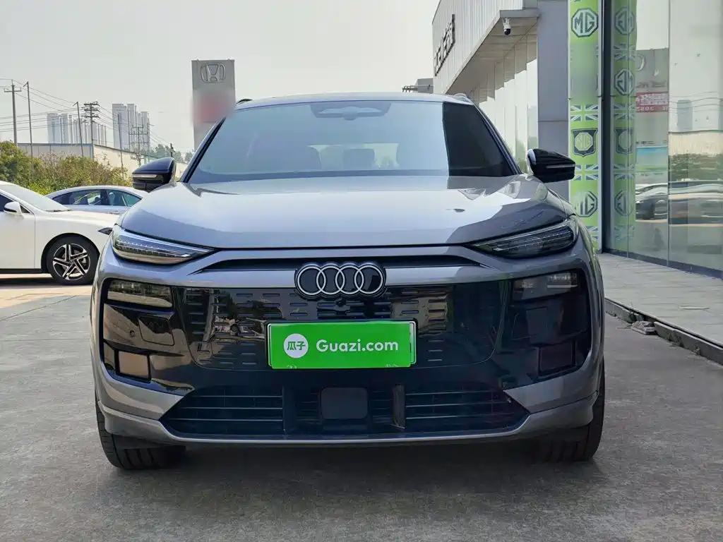 Audi Q6L e-tron — фото 3