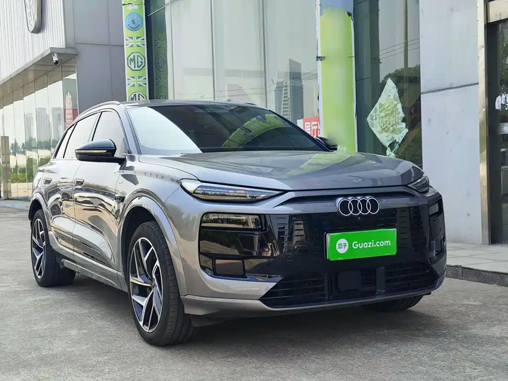Audi Q6L e-tron — фото 4