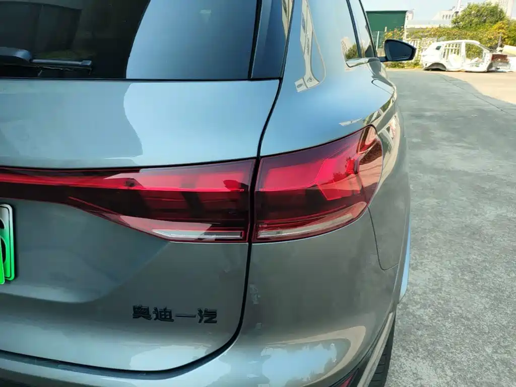 Audi Q6L e-tron — фото 8