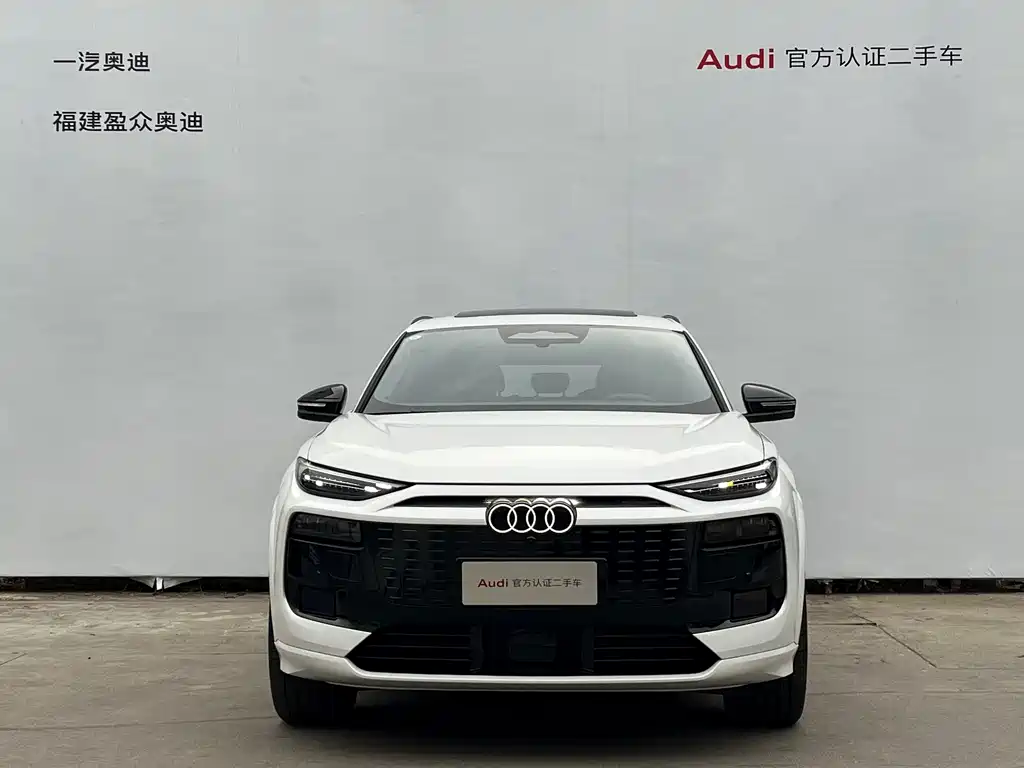 Audi Q6L e-tron — фото 2