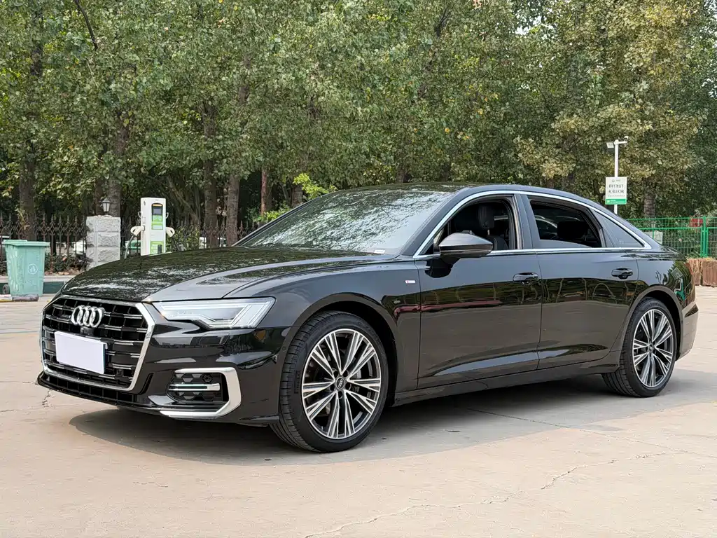 Audi A6L — фото 11