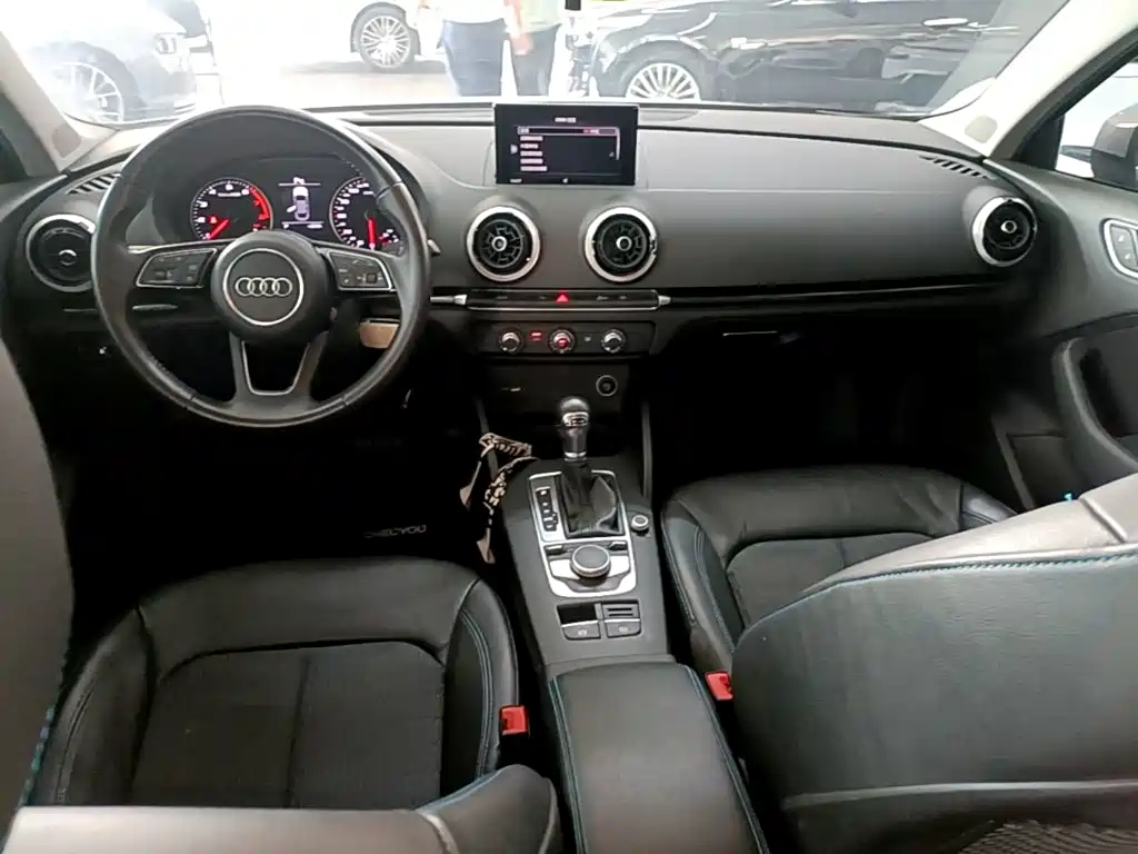 Audi A3 — фото 10