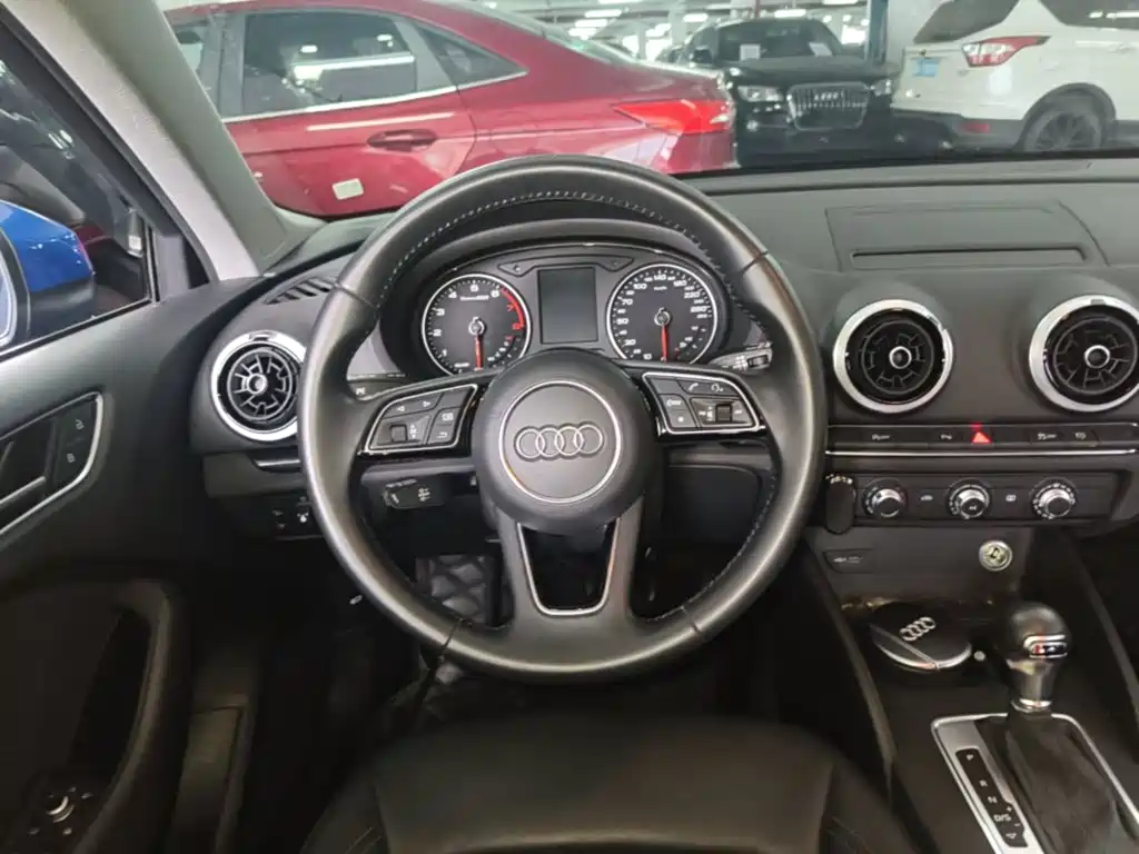 Audi A3 — фото 11