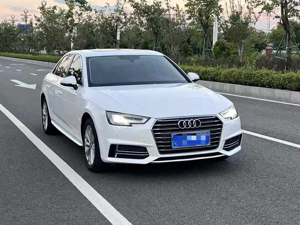 Audi A4L — фото 3