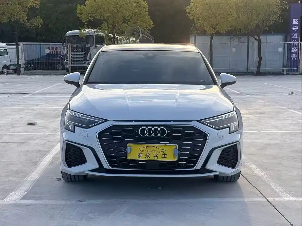 Audi A3 — фото 2