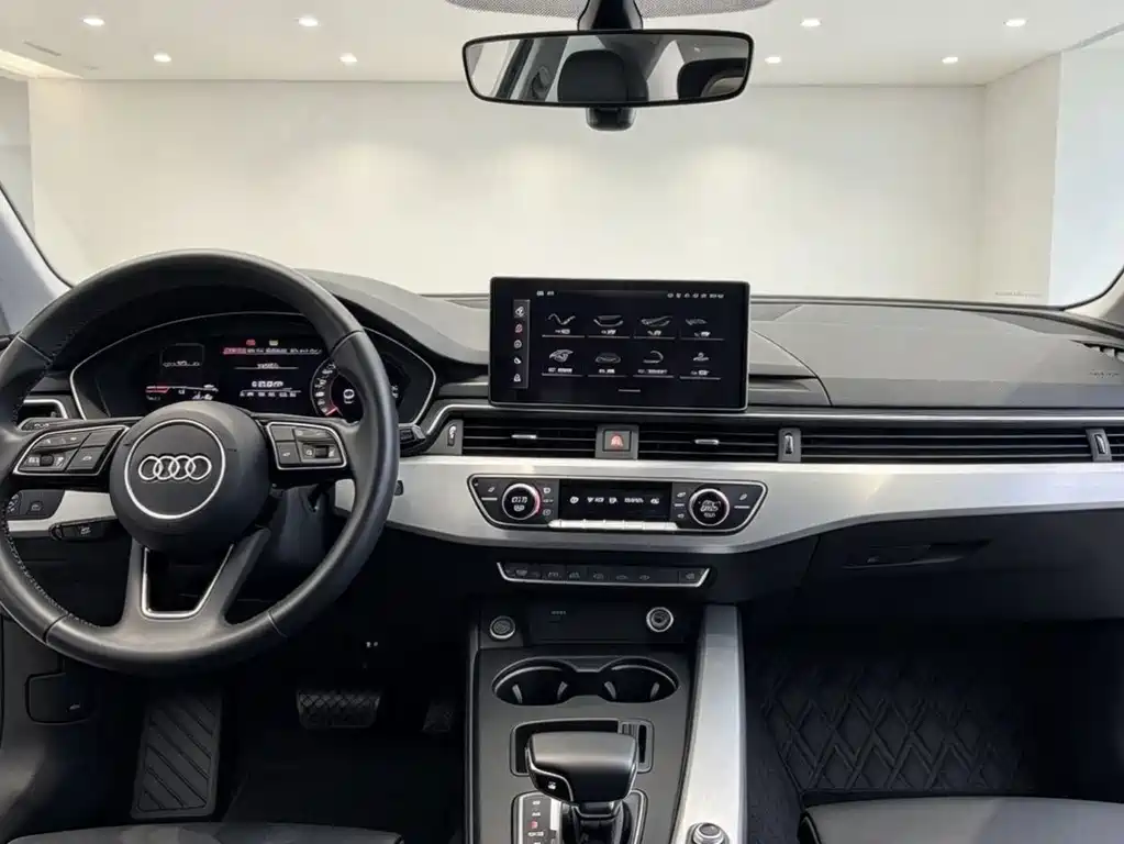 Audi A4L — фото 5