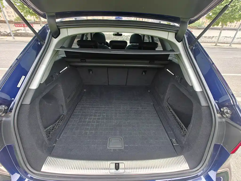 Audi A4 (Import) — фото 6