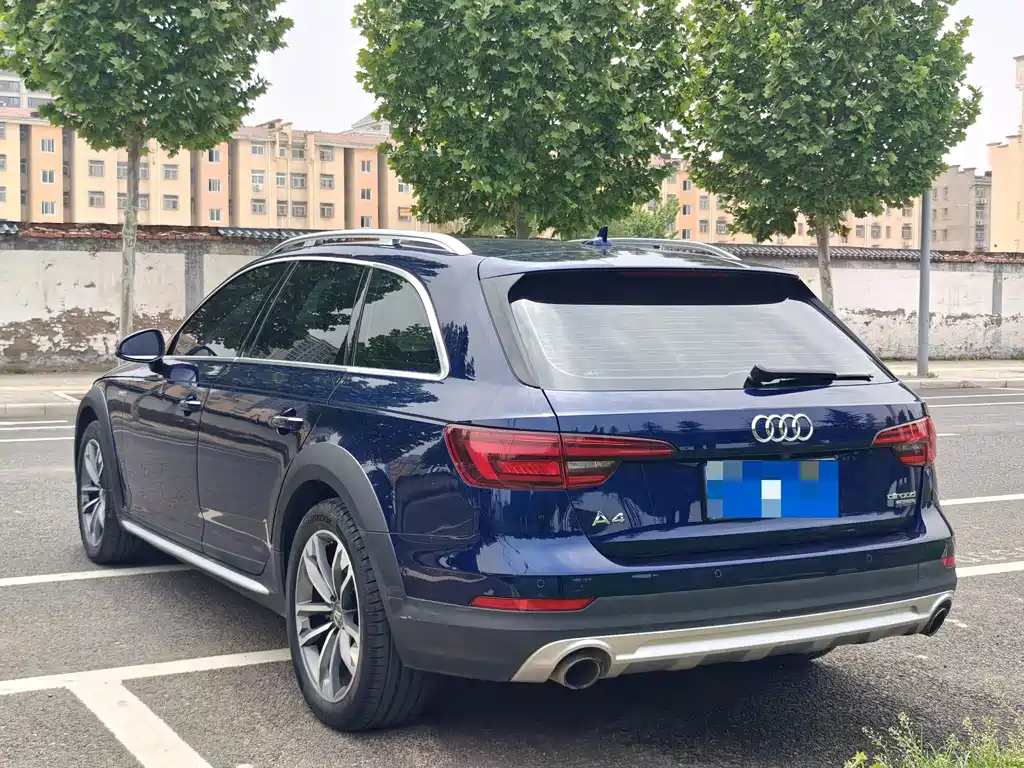 Audi A4 (Import) — фото 8