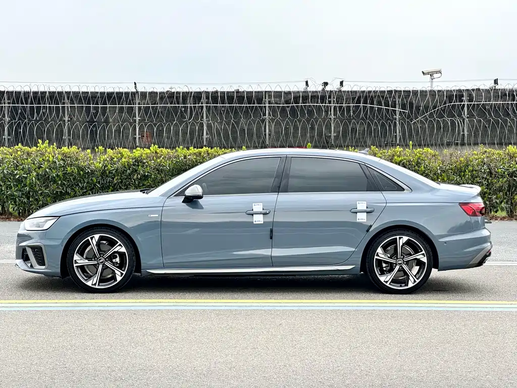 Audi A4L — фото 4