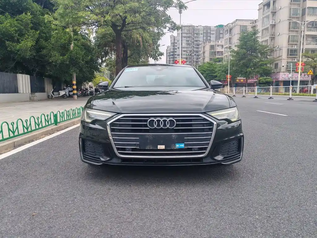 Audi A6L — фото 2