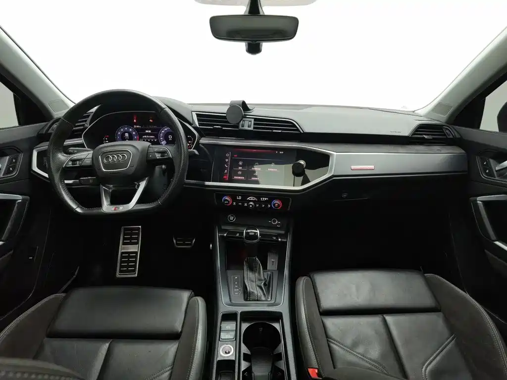 Audi Q3 Sportback — фото 5