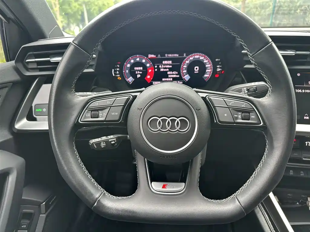 Audi A3 — фото 9