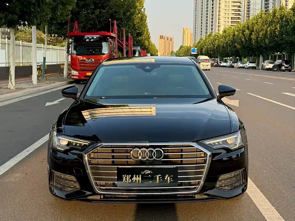 Audi A6L — фото 2