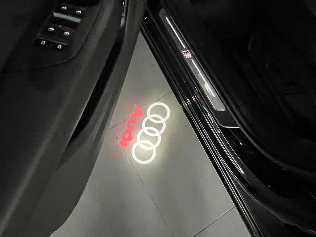 Audi A6L — фото 5