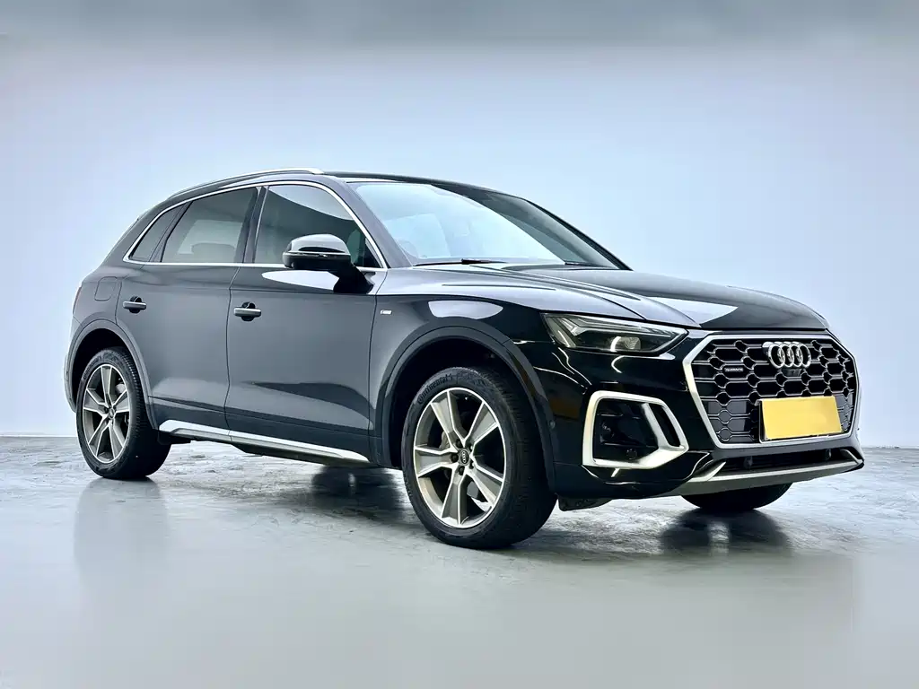 Audi Q5L — фото 3