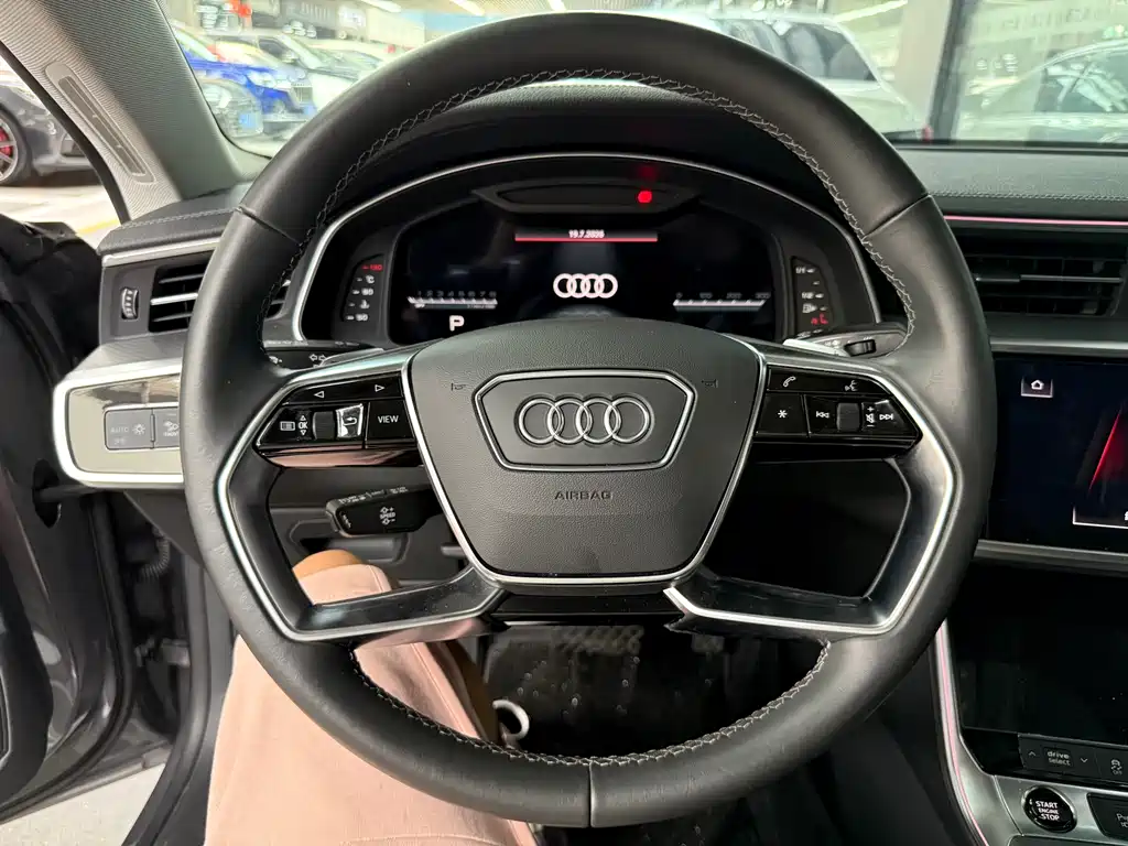 Audi A7L — фото 4