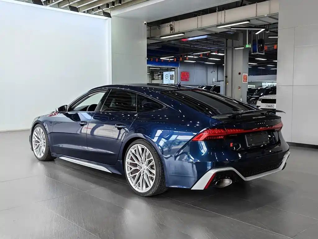 Audi A7 — фото 23